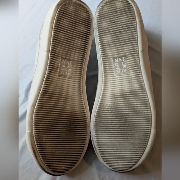 Naturalizer Morrison White Leather Sneakers With Silver Holographic Heel Size 9w - Picture 7 of 9